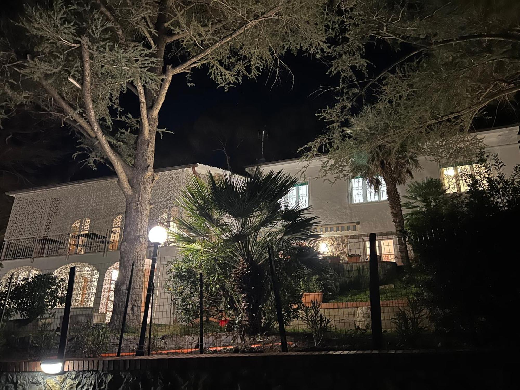 Villa Tara Quercianella Eksteriør billede